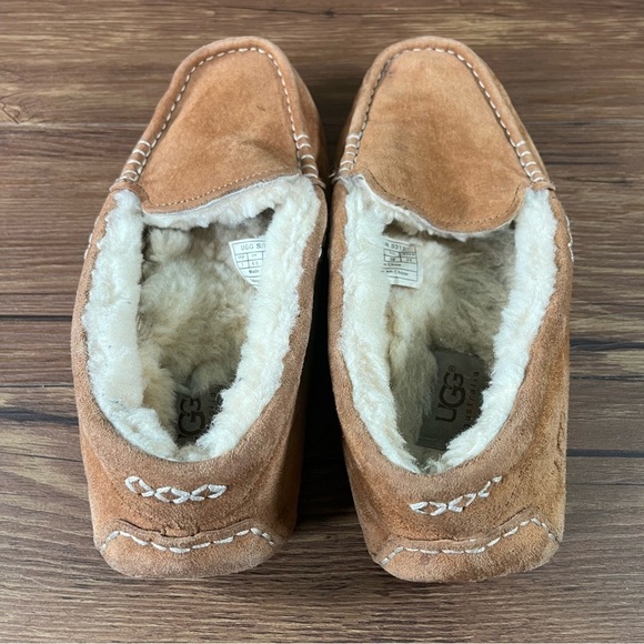 UGG Ansley Slip-On Suede Moccasins Brown Slippers Women’s Size 7 Shoes - Picture 5 of 10